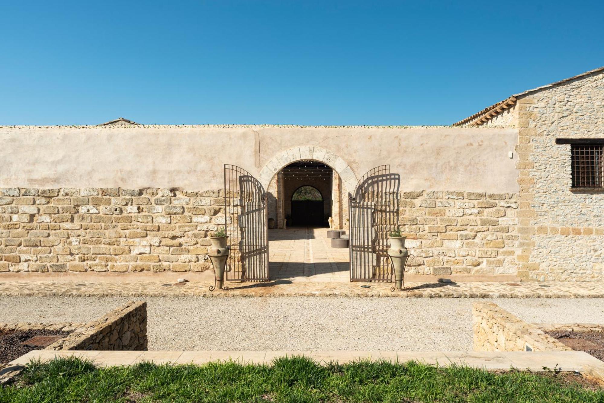 Tenute Baglio Passofondo Alcamo Bagian luar foto